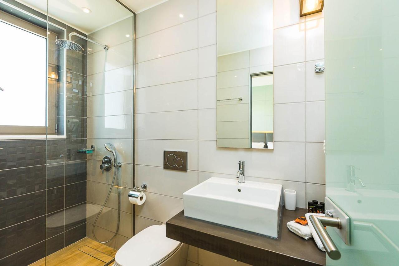 Villa Amelia I Free 9 Seater Mini Van & Pool Kalathas Bagian luar foto